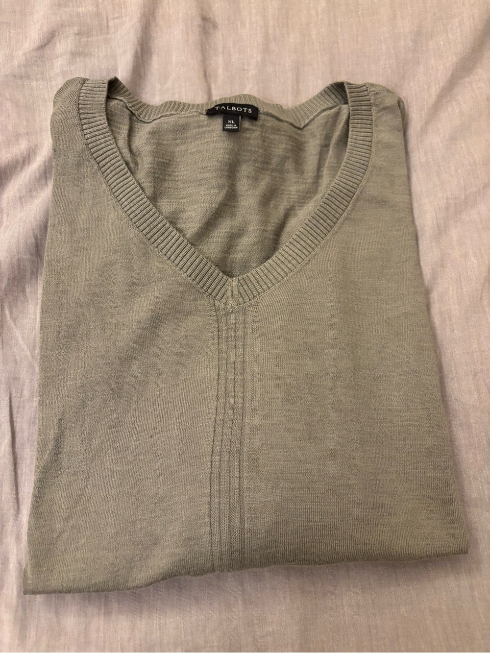 100% Cotton Talbots Women's V-Neck Sweater in Olive Green XL